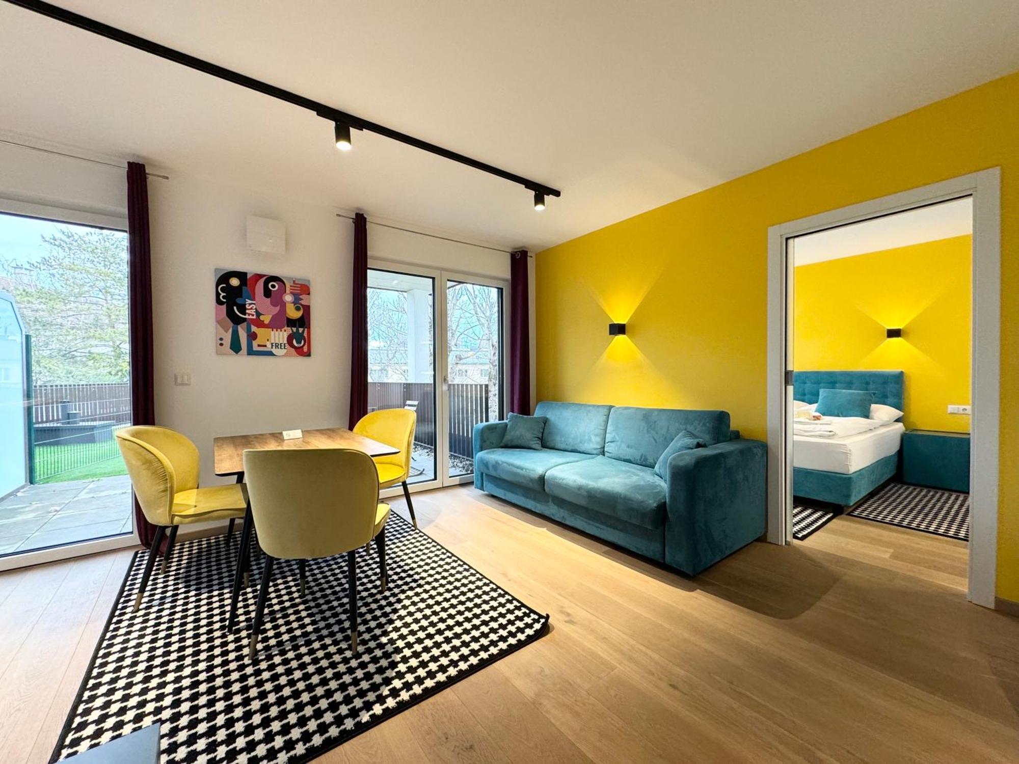 Wohnung Mit Terrasse + Parkplatz Vienna Esterno foto